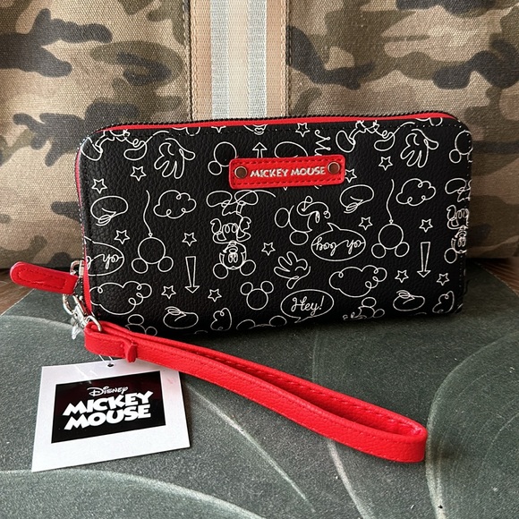 Mickey Mouse Disney wallet - Picture 1 of 2